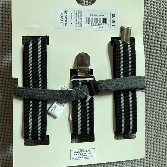 Lot of infant/toddler bow ties & suspenders - Picture 4 of 4